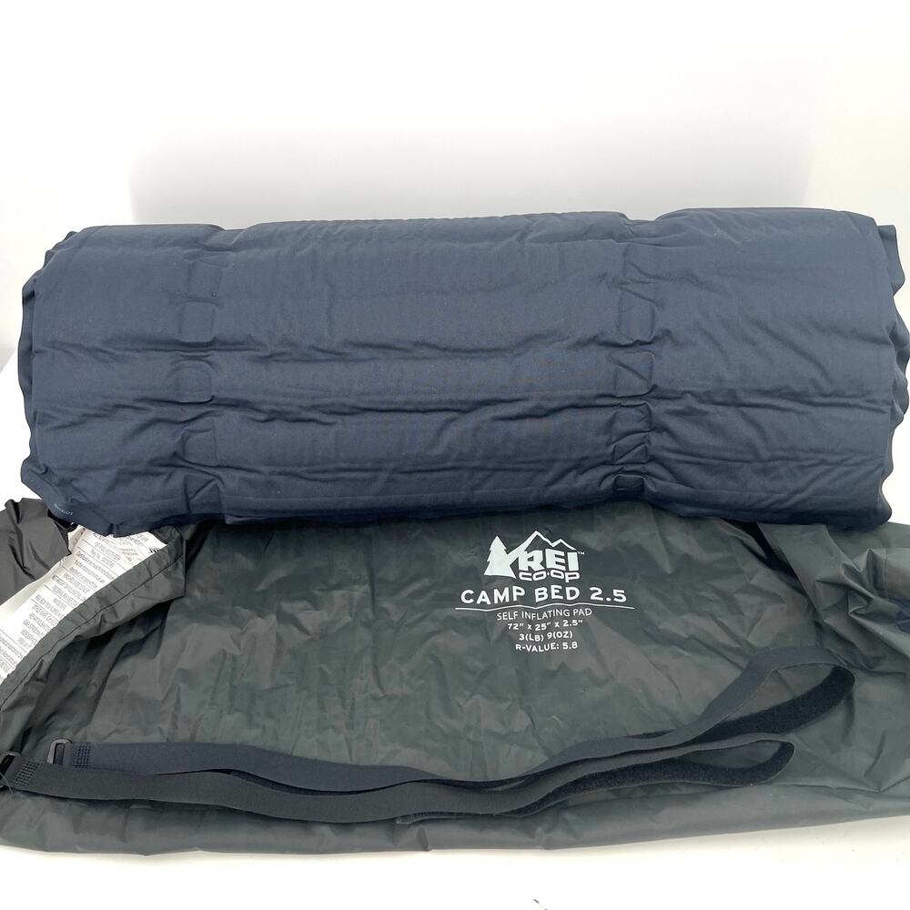 REI Camp Bed 2.5 Self-Inflating Sleeping Pad with pouch and straps Camping
